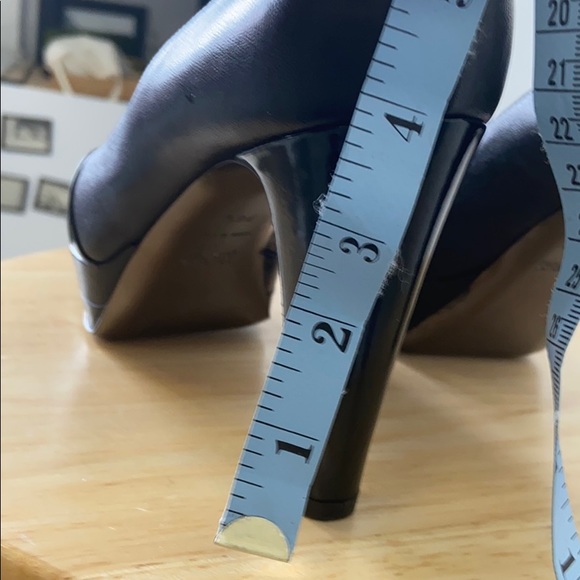 Hugo Boss black platform pumps. Size 36.5 - Picture 7 of 9